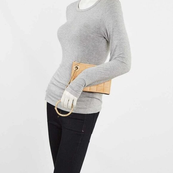 Chanel Beige Square Quilted Lambskin Gold Handcuff Wristlet Clutch Bag - Picture 3 of 12